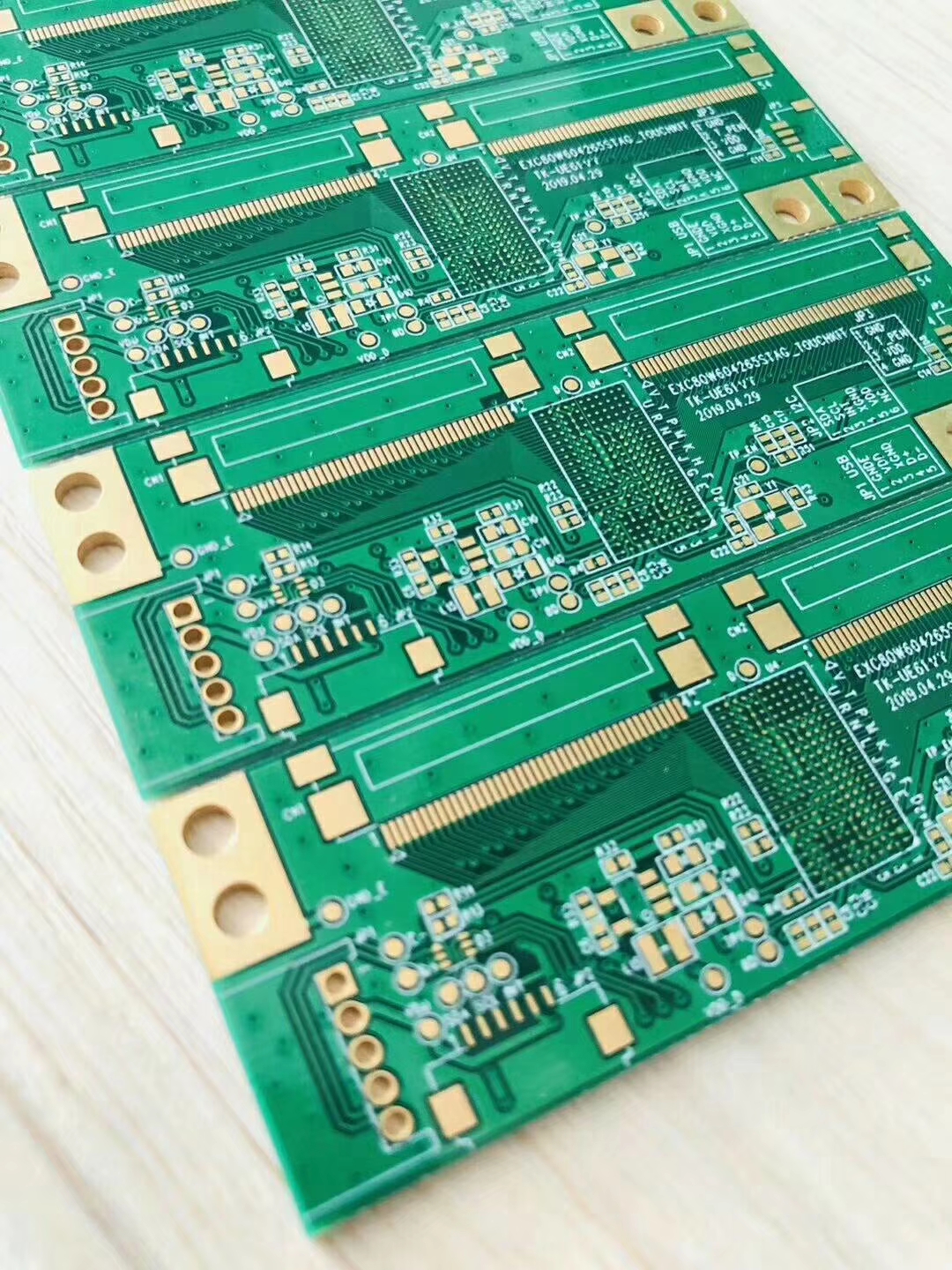 PCB使用盲孔和埋孔的优点有哪些